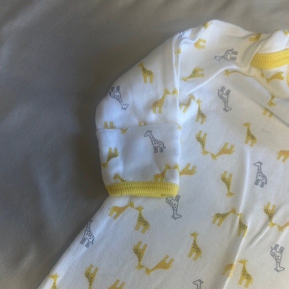 Carter's - LIKE NEW - Yellow and White convertible sleep gown w/ giraffe print - Picture 3 of 4